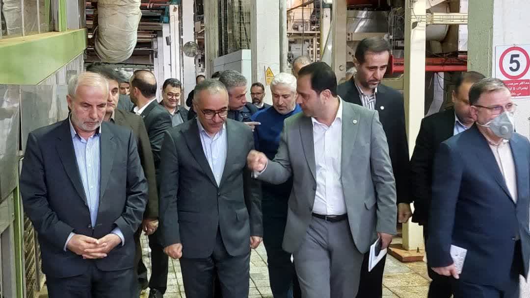 سرپرست صندوق بازنشستگی کشوری از مجتمع دخانیات گیلان بازدید کرد 