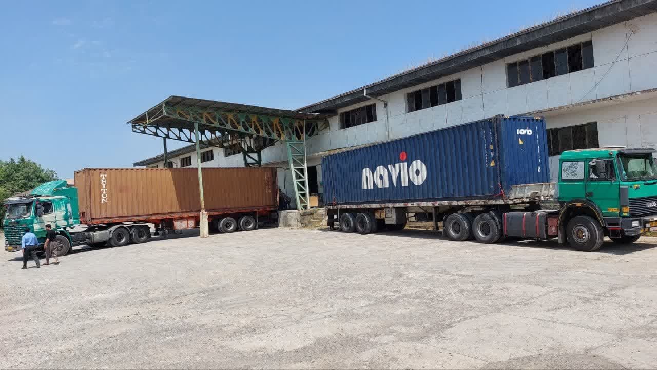 9 کانتینر مواد اولیه از گمرکات ترخیص شد 